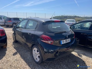 PEUGEOT 208 1.2i VTi 83