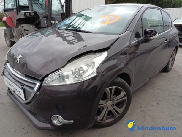 peugeot-208-1-phase-1-12541069-big-0