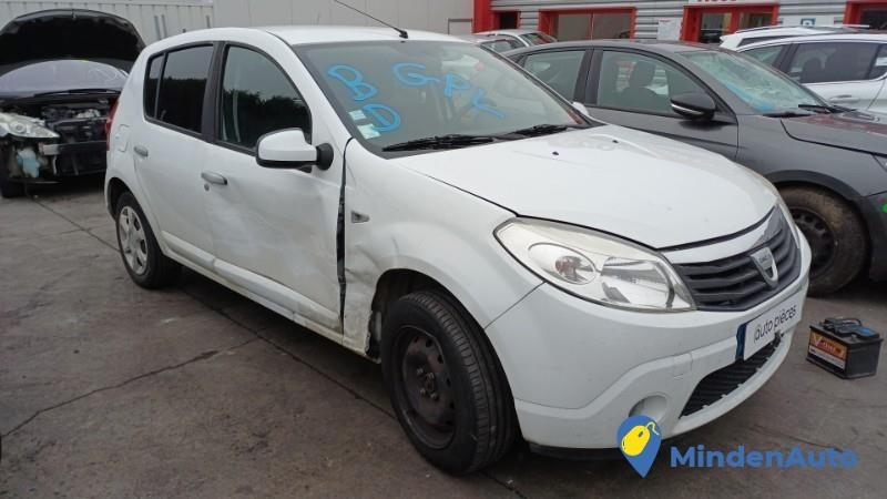 dacia-sandero-1-12378241-big-2