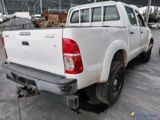 TOYOTA HILUX DOUBLE CAB 2.5 D-4D 4X4 Réf : 312204