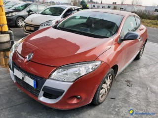 RENAULT MEGANE III COUPE 1.9 DCI 130 Réf : 318286