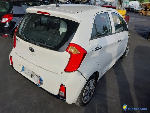 kia-picanto-10-66-active-essence-big-1