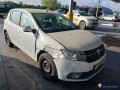 dacia-sandero-10-sce-75-city-essence-small-3