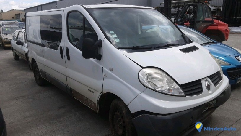 renault-trafic-at-229-mw-big-0