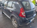 dacia-sandero-stepway-15-dci-90-gazole-small-3