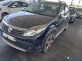 dacia-sandero-stepway-15-dci-90-gazole-small-2