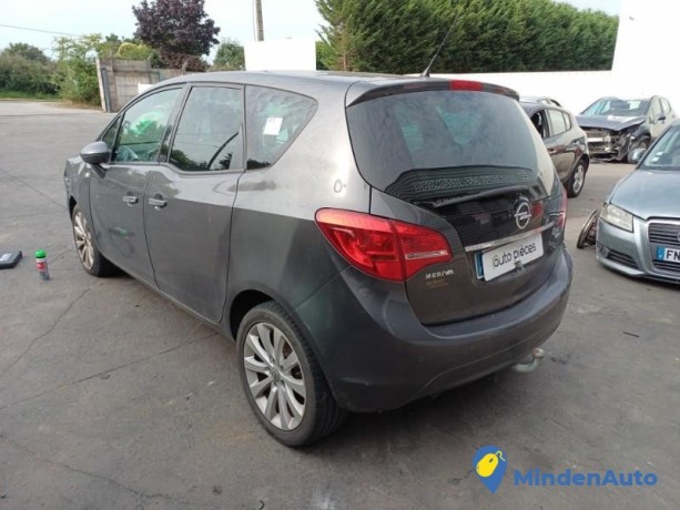 opel-meriva-b-phase-1-13268679-big-0