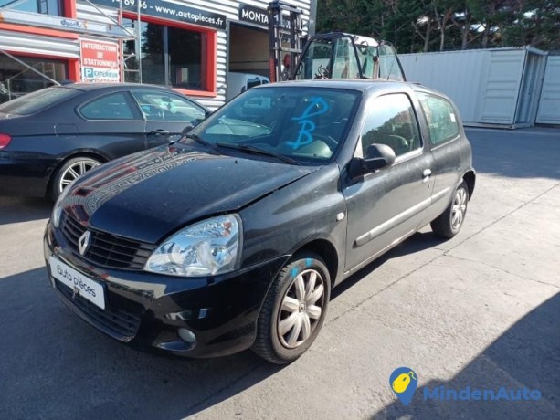 renault-clio-2-campus-phase-2-13204979-big-0