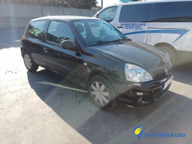 renault-clio-2-campus-phase-2-13204979-big-2