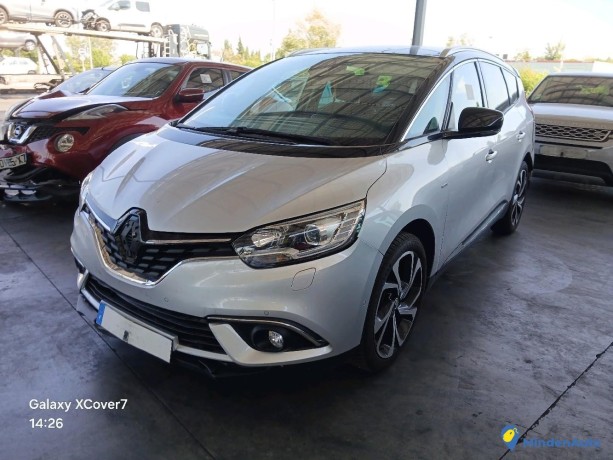 renault-gd-scenic-iv-12-tce-130-bose-essence-big-0