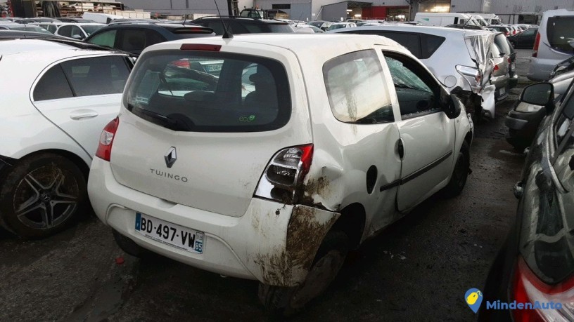 renault-twingo-ii-bd-497-vw-big-2