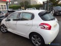 peugeot-208-phase-1-16-e-hdi-92ch-fap-small-3