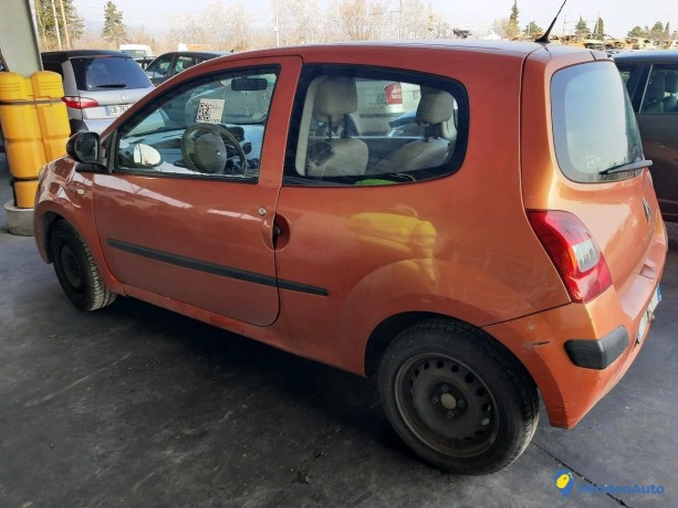 renault-twingo-ii-12-60-ref-317815-big-2