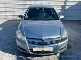 Opel Astra 1.7 CDTI125 FAP Cosmo 5p