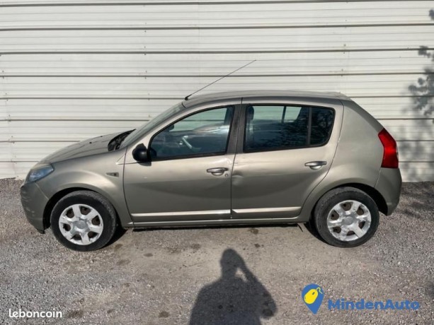 dacia-sandero-14-mpi-75ch-gpl-big-3