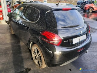 PEUGEOT 208 1.2 PURETECH 110 GT LINE Réf : 318226