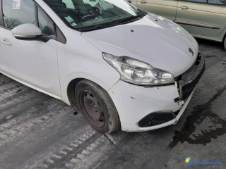 PEUGEOT 208 1.6 BLUEHDI 100 Réf : 314255