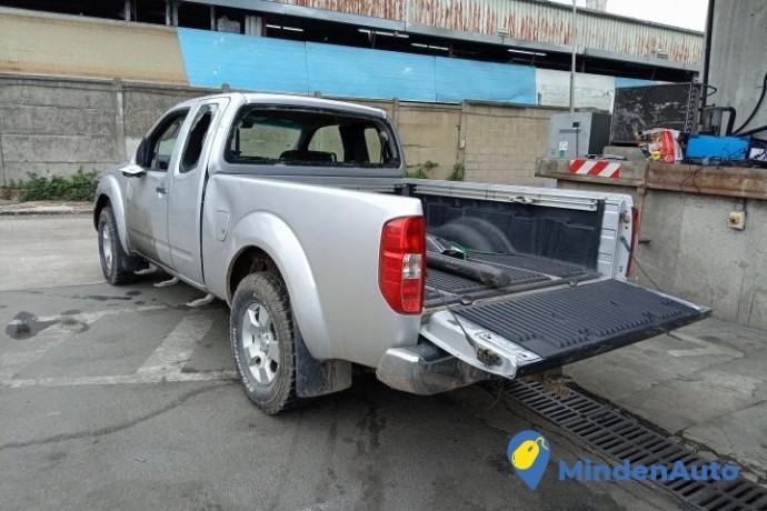 nissan-navara-25dci-171-pickup-big-2