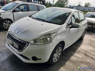 PEUGEOT 208 1.6 EHDI 92CH CLIM SOCITE // Réf : 320519