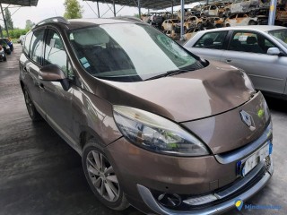 RENAULT SCENIC III GRAND 2.0 DCI 150 EDC JADE Réf : 322238