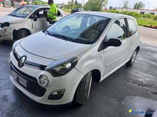 RENAULT TWINGO II 1.2 LEV 75 Réf : 321884