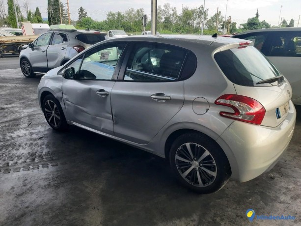 peugeot-208-10-vti-68-ref-322976-big-3