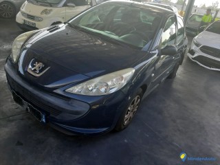 PEUGEOT 206+ 1.4 HDI 70 URBAN Réf : 323535