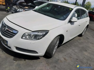 OPEL INSIGNIA SPORT TOURER 2.0 CDTI 160 COSMO AUTO Réf : 326346 CARTE GRISE