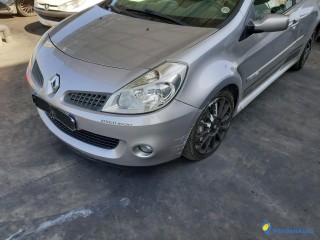 RENAULT CLIO III RS 2.0I - 200 Réf : 317849