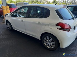 PEUGEOT 208 1.6 BLUEHDI 75 CH Réf : 325668