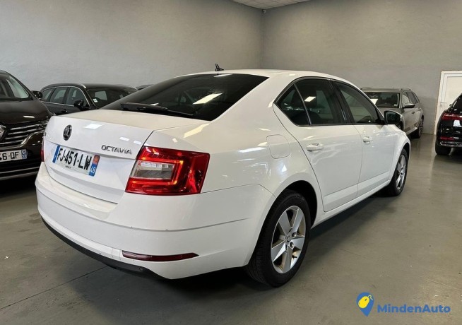 skoda-octavia-16tdi-115cv-businessi-2o2oii-big-2