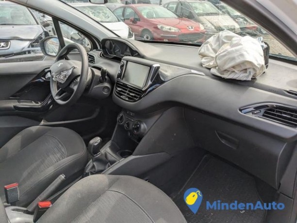 peugeot-208-16-hdi-75-affaire-lkw-big-4