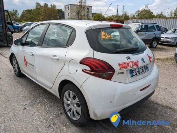 peugeot-208-16-hdi-75-affaire-lkw-big-2