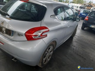 PEUGEOT 208 1.6 E HDI 92 ALLURE Réf : 330660