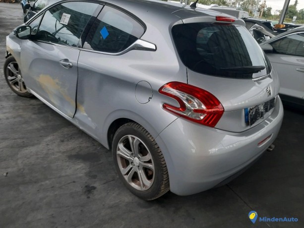 peugeot-208-16-e-hdi-92-allure-ref-330660-big-1