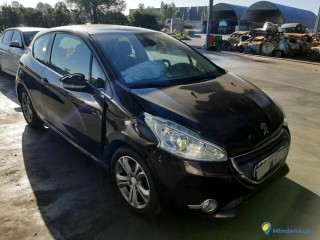 PEUGEOT 208 1.6 E-HDI 115 ALLURE Réf : 331555