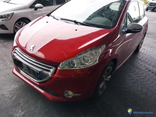 PEUGEOT 208 1.2 VTI 82 ALLURE Réf : 333611