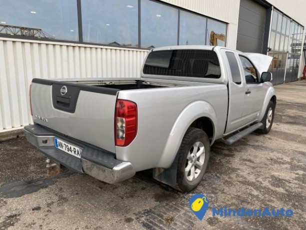 nissan-pickup-25-dci-171-4x4-big-3