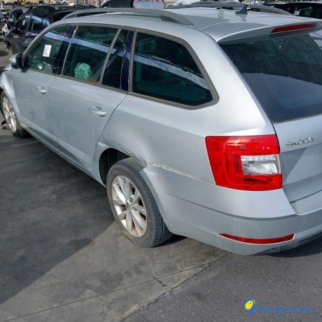 skoda-octavia-combi-5e-20-tdi-150-gazole-big-2