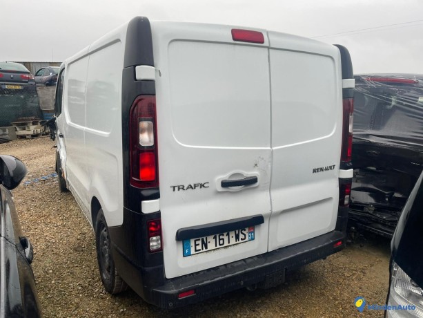 renault-trafic-iii-16-dci-125-big-1