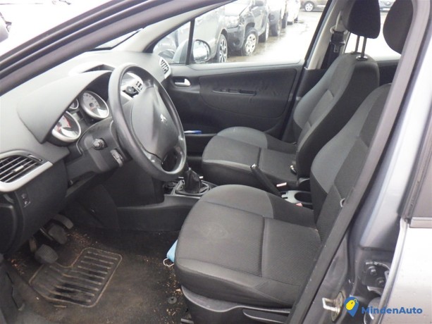 peugeot-207-16-hdi-16v-90ch-fap-big-4