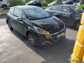 peugeot-208-2-12i-110-allure-essence-small-1