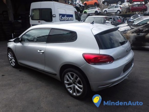 volkswagen-scirocco-14-tsi-big-1