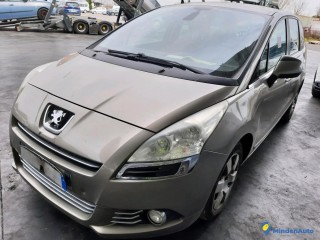 PEUGEOT 5008 1.6 HDI 112 BUSINESS Réf : 317615 CARTE GRISE