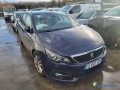 peugeot-308-sw-12-puretech-12v-accidentee-small-0