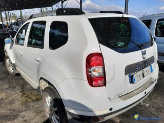 DACIA DUSTER 1.5 DCI 110 4WD LAUREAT // Réf : 317267