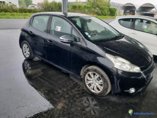 PEUGEOT 208 1.4 HDI 68CH FAP // Réf : 320619