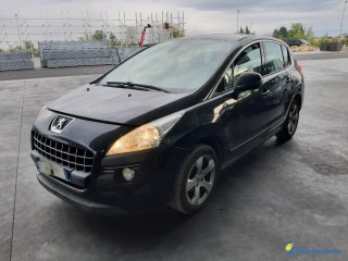 PEUGEOT 3008 1.6 HDI 110 PREMIUM Réf : 319946