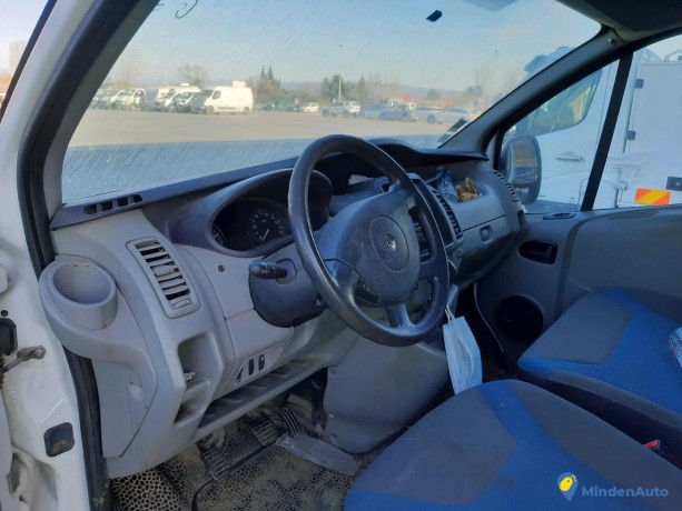 renault-trafic-ii-20-dci-115-l1h1-ref-315405-big-4